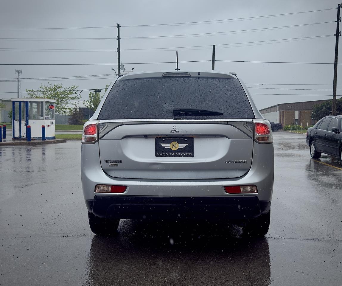 2014 Mitsubishi Outlander GT - NO ACCIDENTS Photo