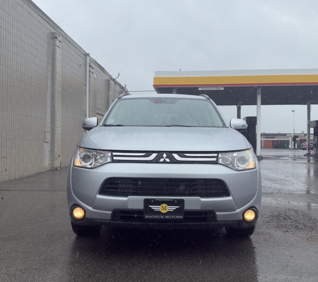 2014 Mitsubishi Outlander GT - NO ACCIDENTS Photo