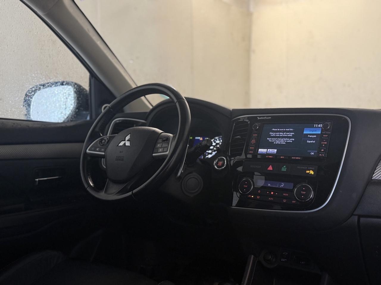 2014 Mitsubishi Outlander GT - NO ACCIDENTS Photo
