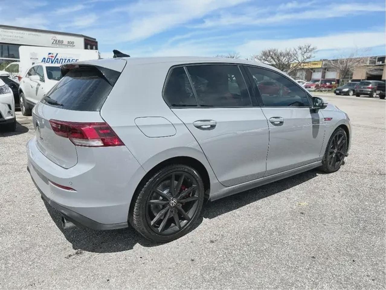 2024 Volkswagen Golf GTI S Photo