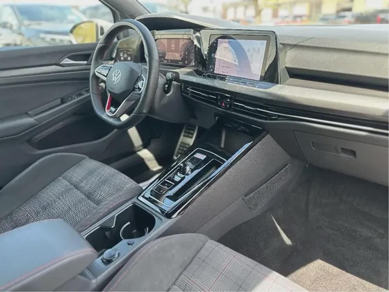 2024 Volkswagen Golf GTI S Photo