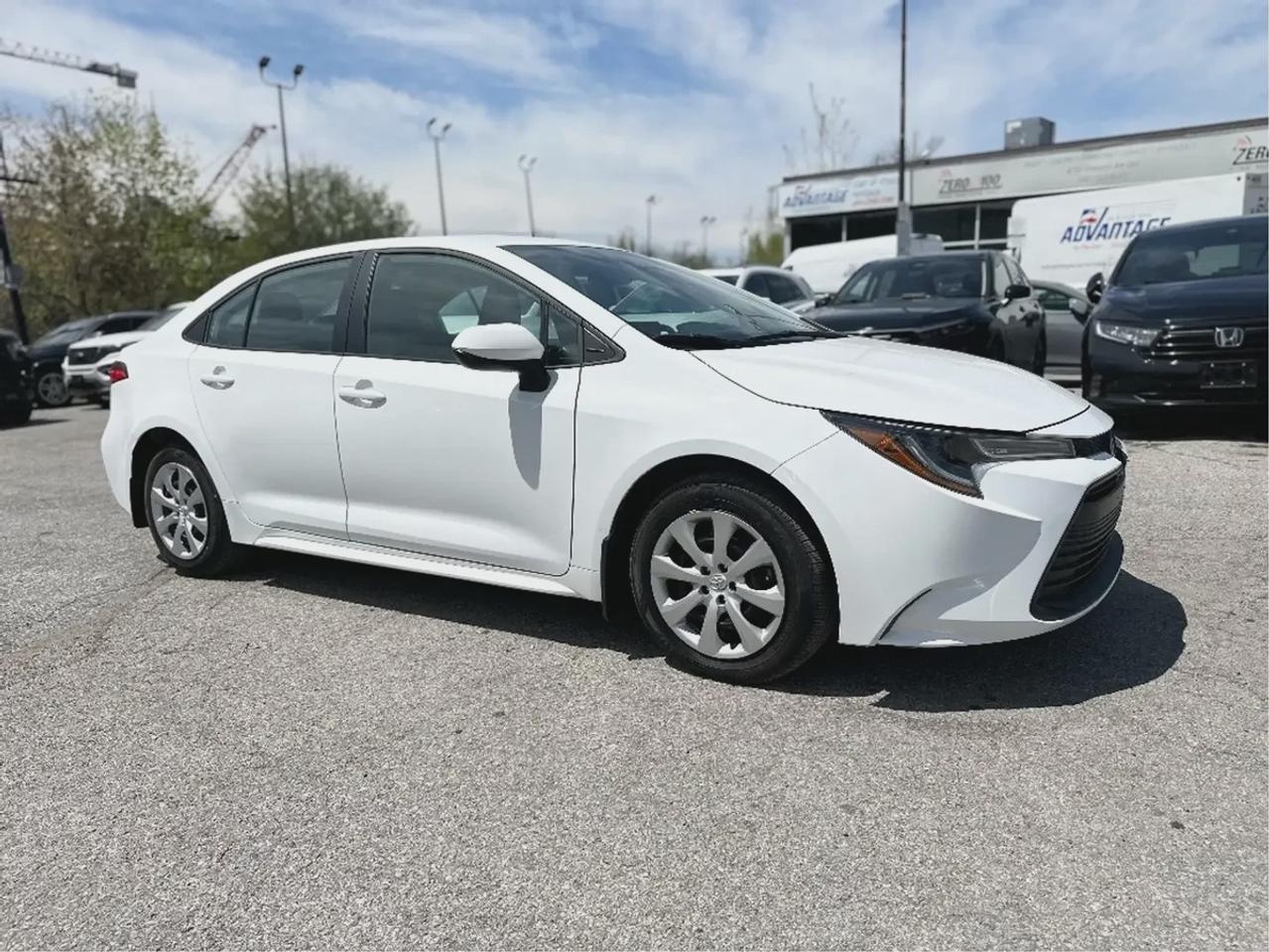2025 Toyota Corolla LE Photo