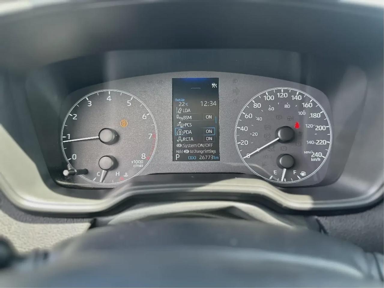 2025 Toyota Corolla LE Photo