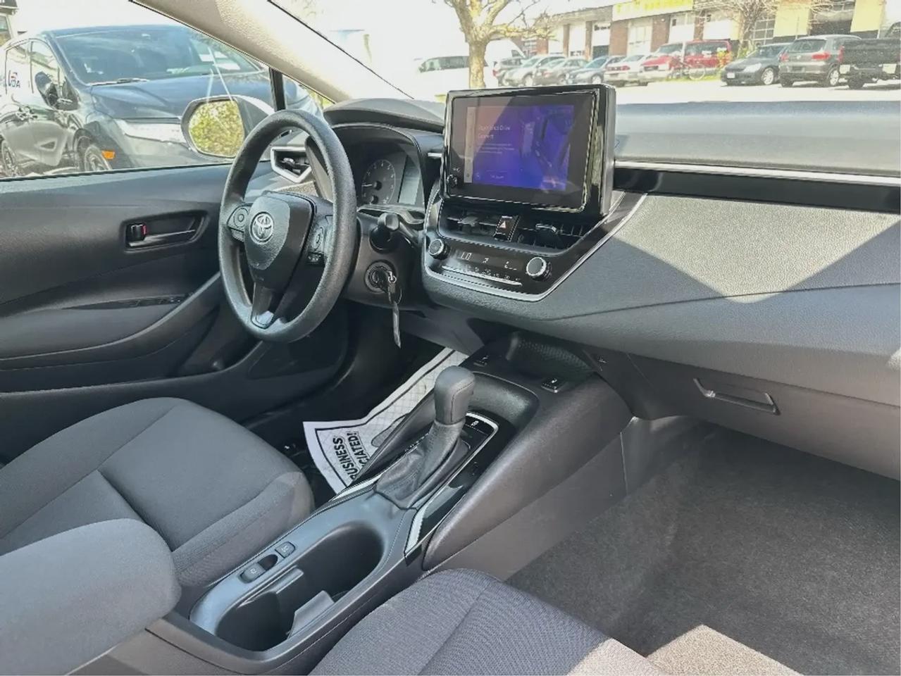 2025 Toyota Corolla LE Photo