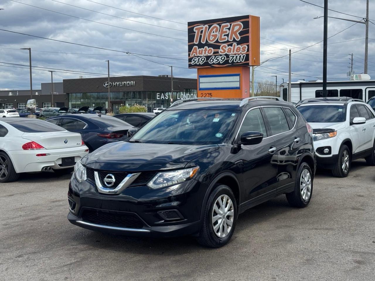 2015 Nissan Rogue S, AWD, 4 CYL, OILED, ONE OWNER, CERTIFIED