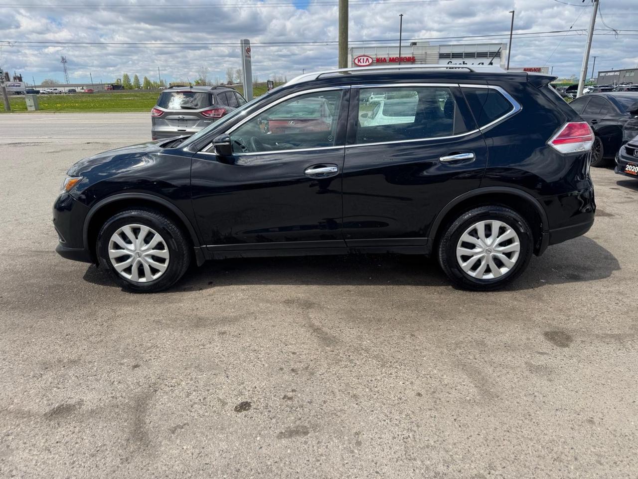 2015 Nissan Rogue S, AWD, 4 CYL, OILED, ONE OWNER, CERTIFIED Photo