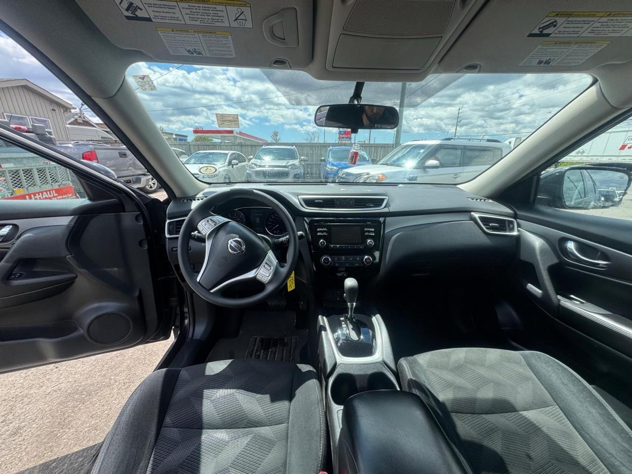 2015 Nissan Rogue S, AWD, 4 CYL, OILED, ONE OWNER, CERTIFIED Photo