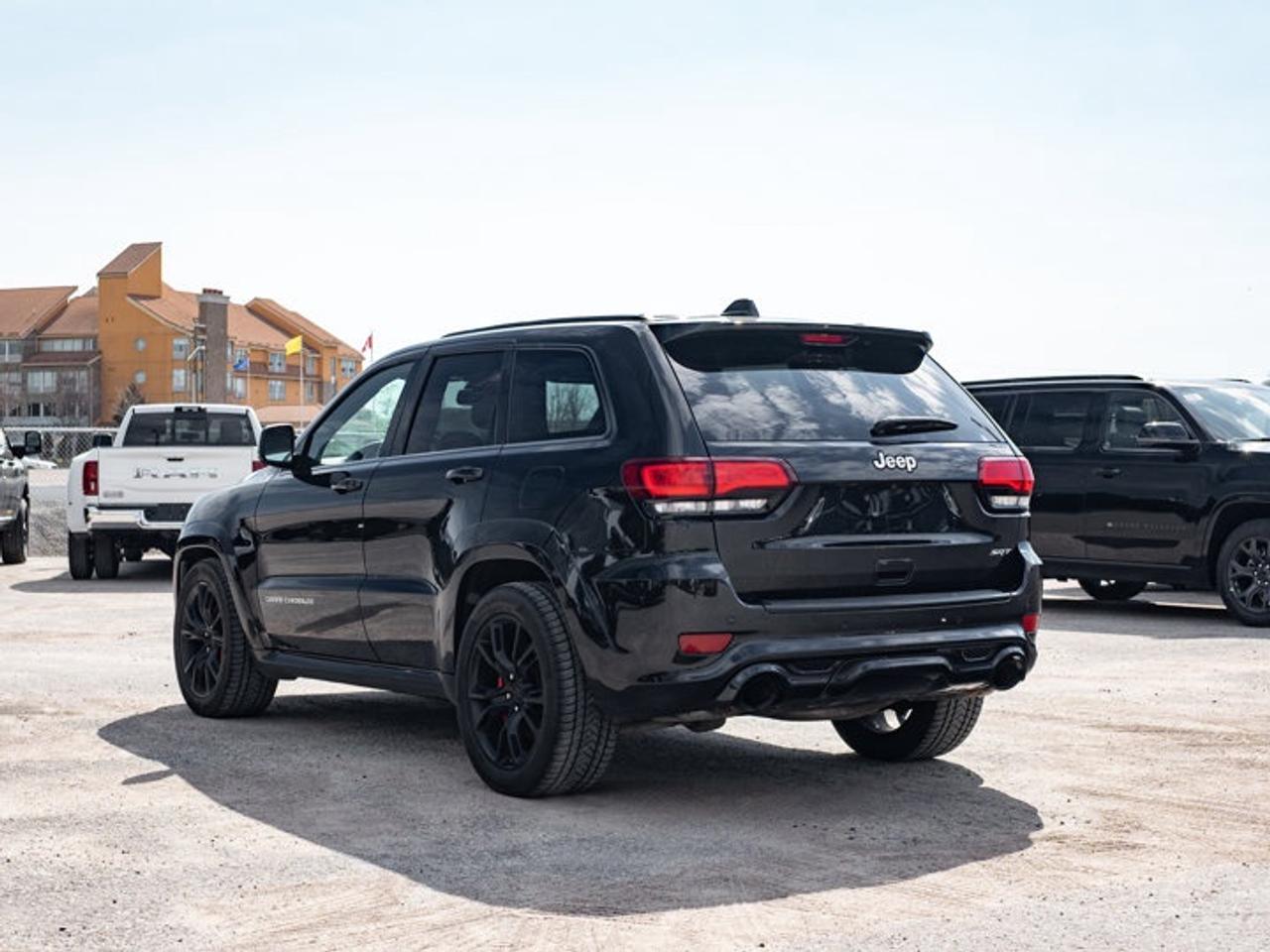 2016 Jeep Grand Cherokee SRT Photo