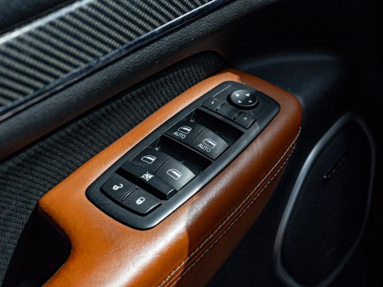 2016 Jeep Grand Cherokee SRT Photo