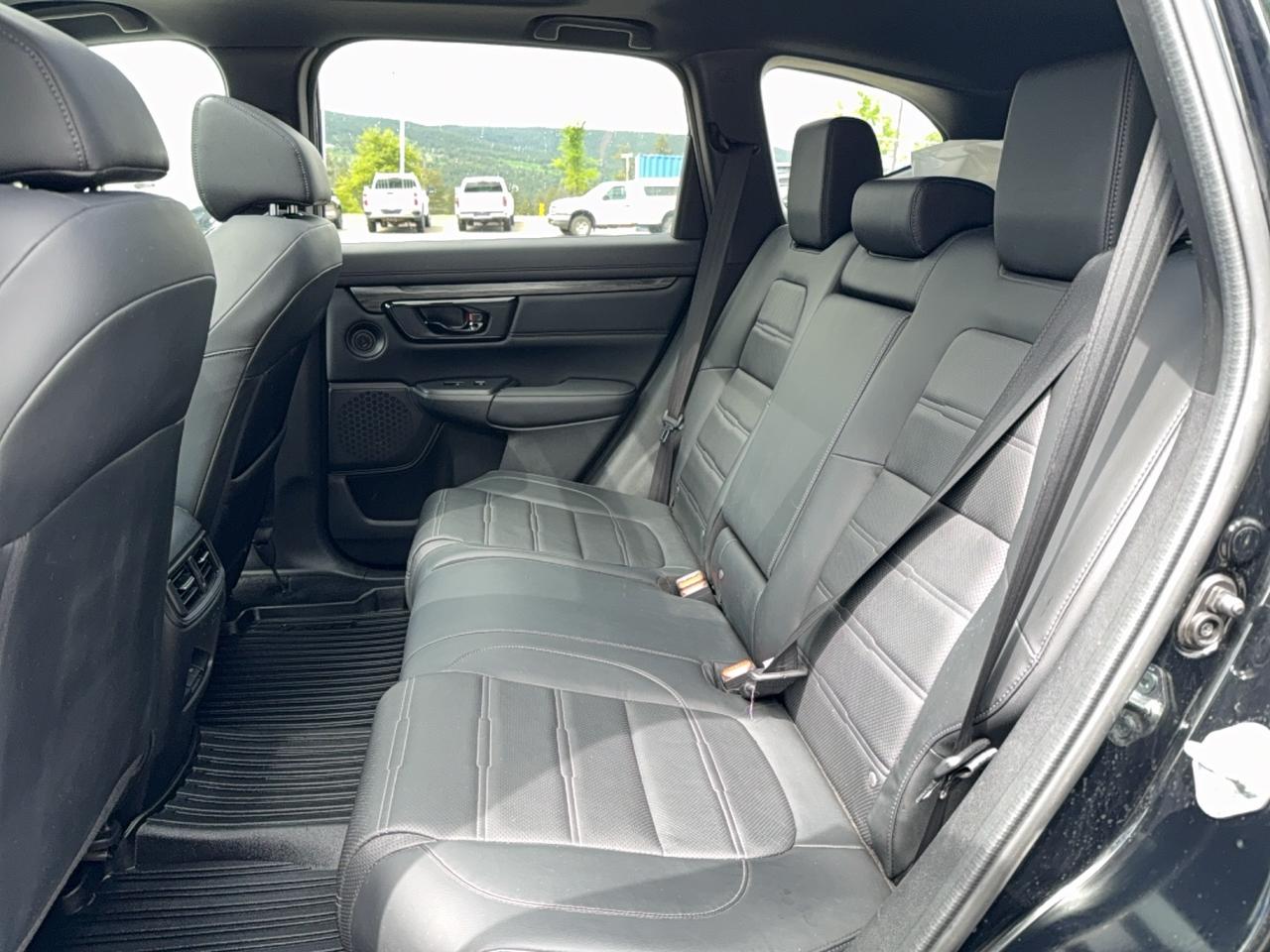2021 Honda CR-V Touring Black Edition Photo