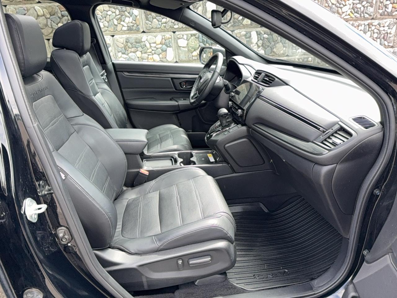 2021 Honda CR-V Touring Black Edition Photo