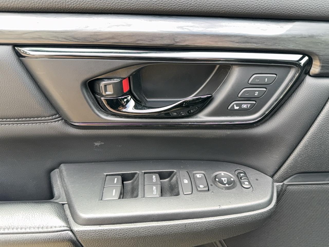 2021 Honda CR-V Touring Black Edition Photo