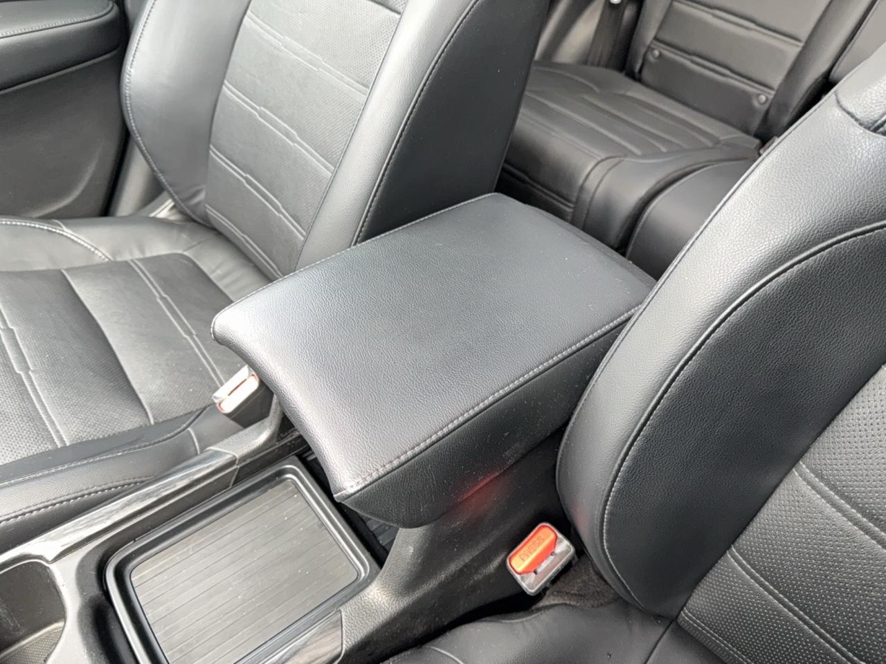 2021 Honda CR-V Touring Black Edition Photo