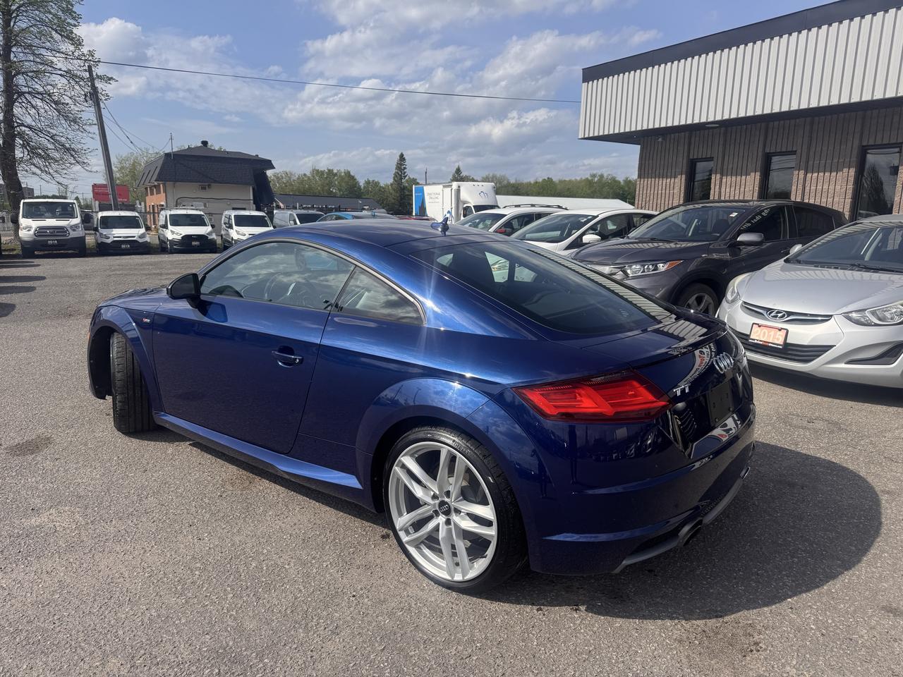 2016 Audi TT 2.0T Photo2