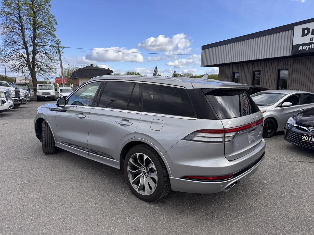 2020 Lincoln Aviator Grand Touring Photo2
