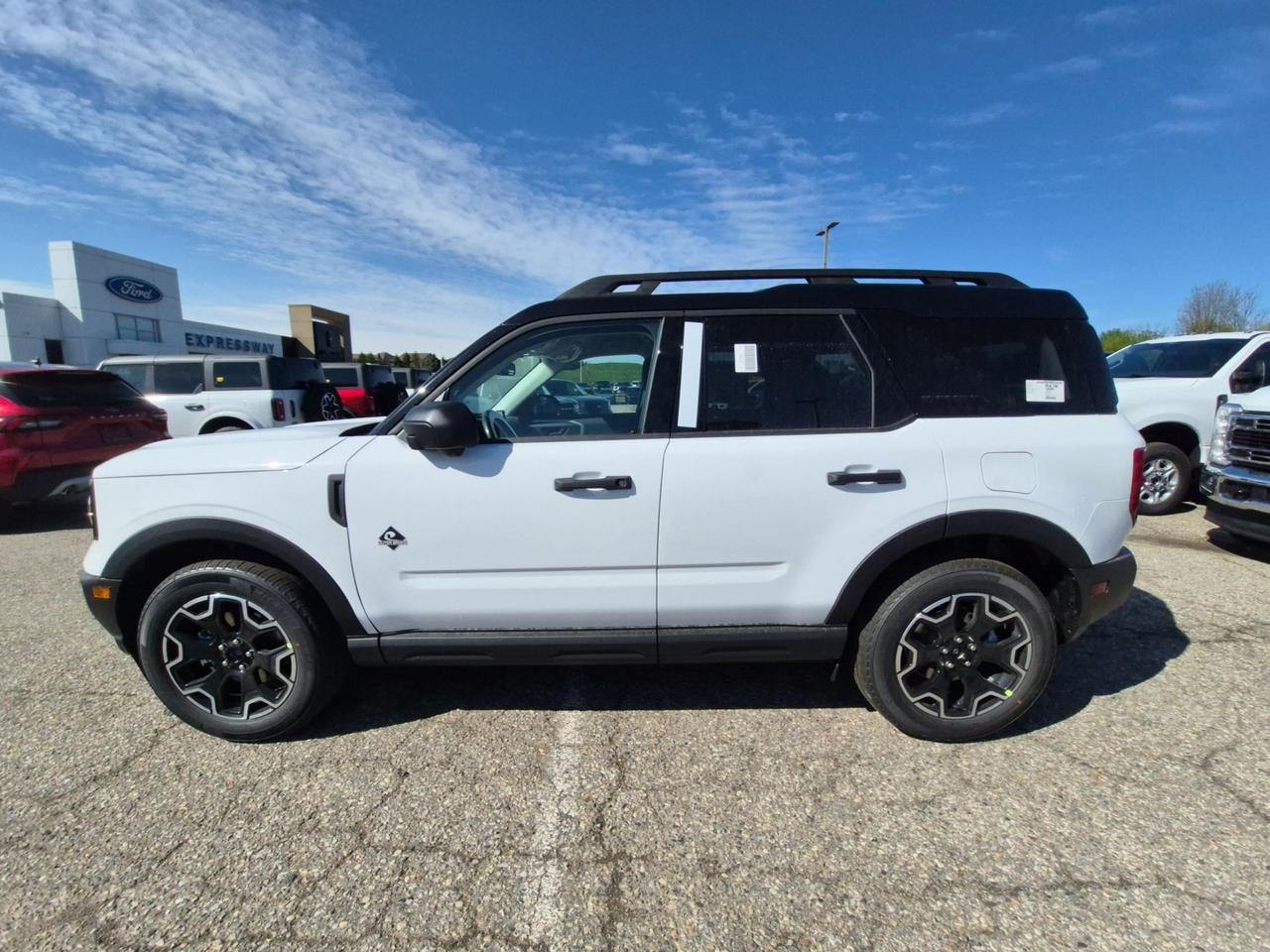 2026 Ford Bronco Sport OUTER BANKS, 360 DEGREE CAMERA, NAVIGATION Photo
