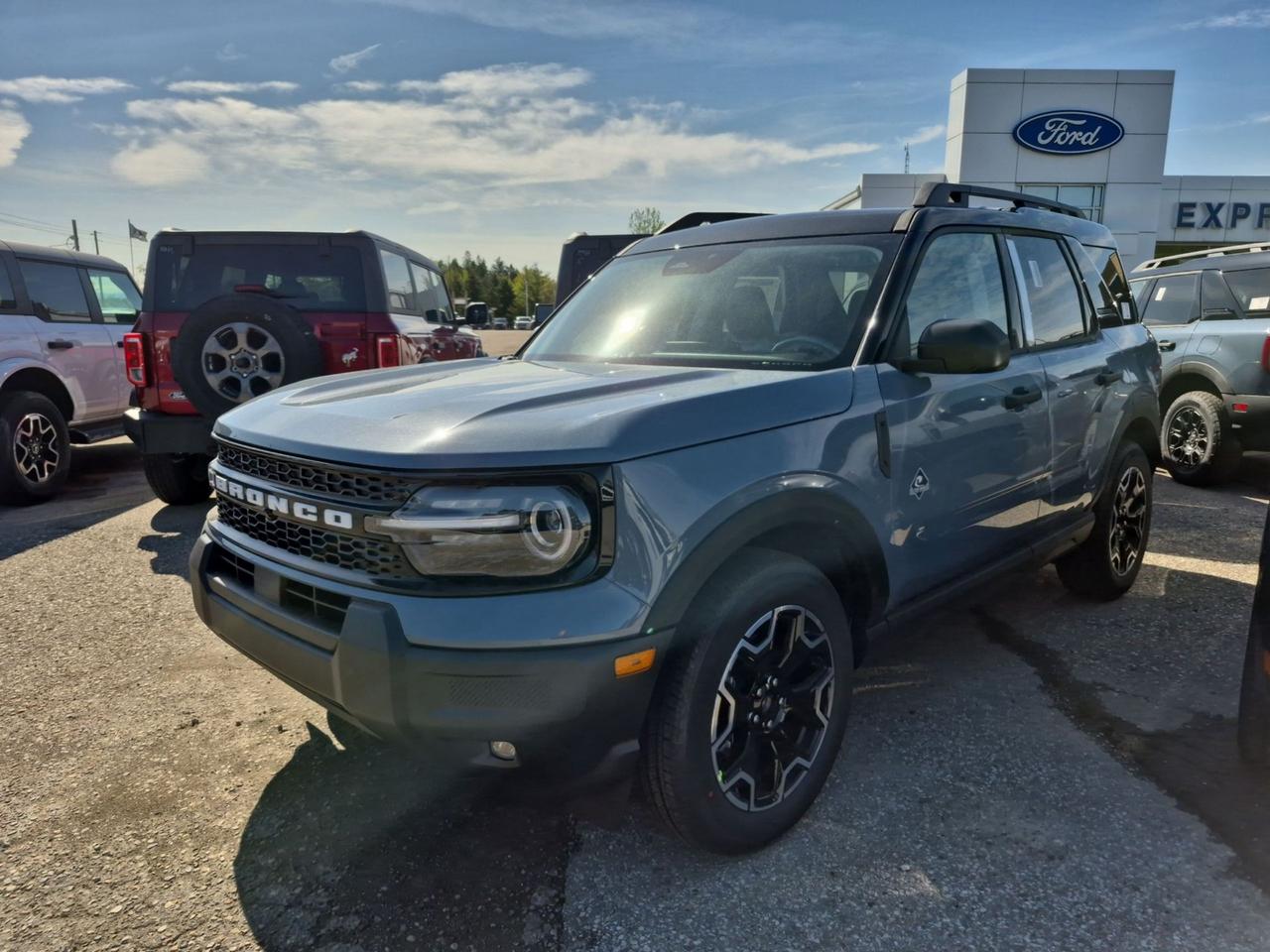 2026 Ford Bronco Sport OUTER BANKS, ADAPTIVE CRUISE, REMOTE START Photo
