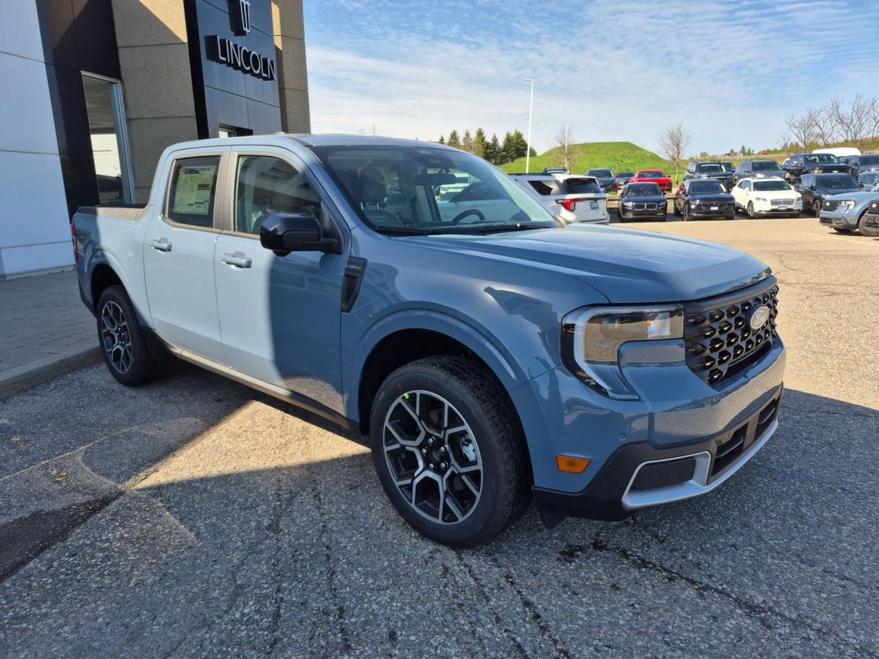2026 Ford Maverick Lariat AWD SuperCrew Photo2