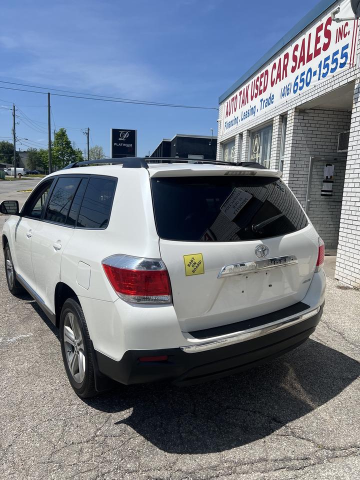 2013 Toyota Highlander 4WD SUNROOF BACKUP CAMERA LEATHER Photo