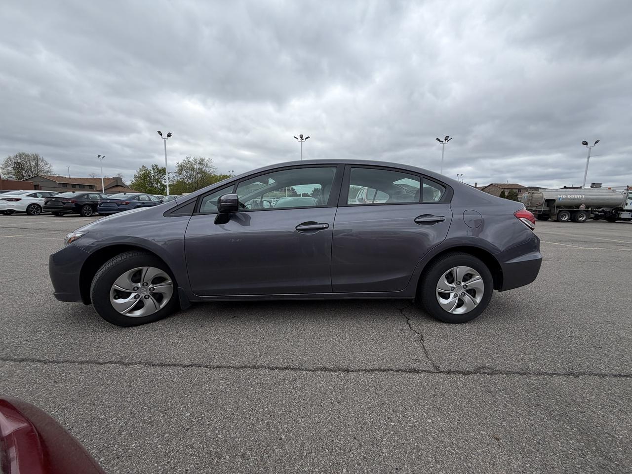 2015 Honda Civic Sedan LX   LOW KM   ONE OWNER   NO CLAIMS Photo