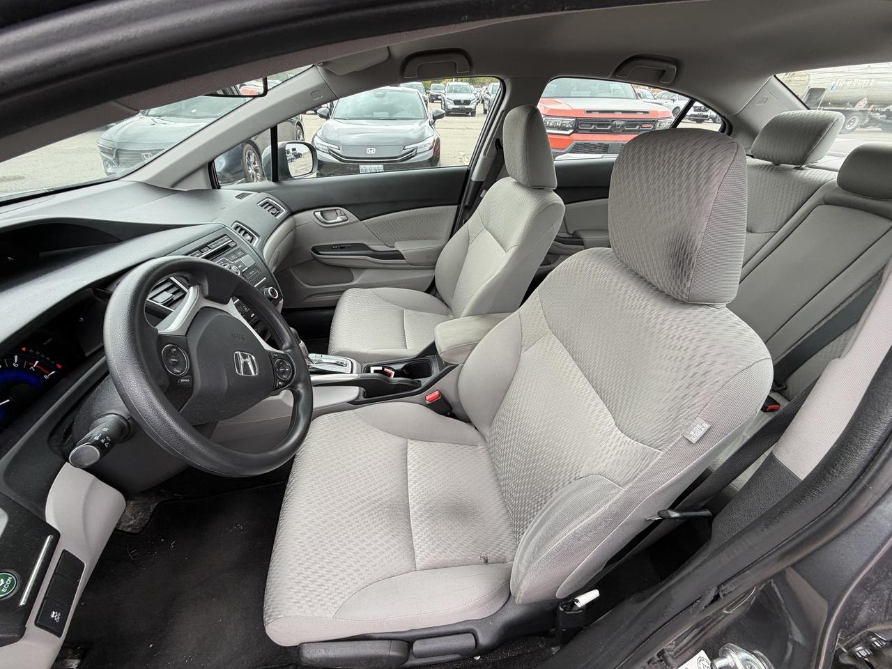 2015 Honda Civic Sedan LX   LOW KM   ONE OWNER   NO CLAIMS Photo