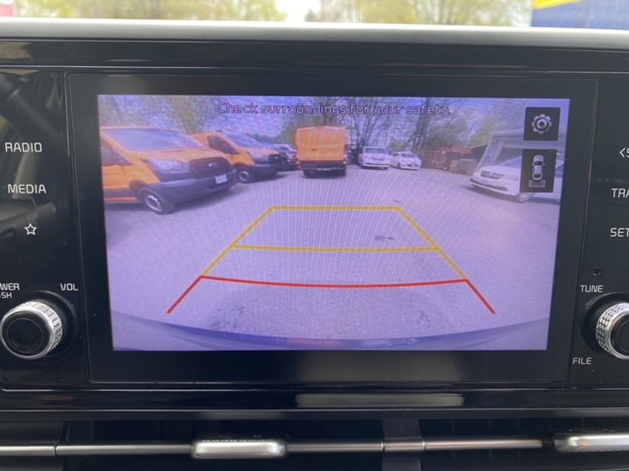 2022 Kia Carnival EX FWD Photo