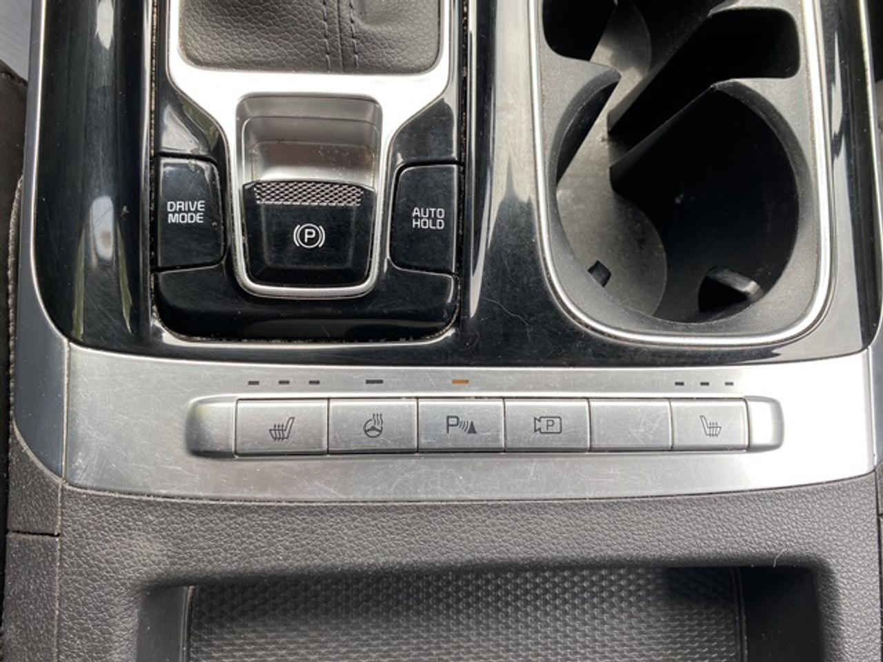 2022 Kia Carnival EX FWD Photo