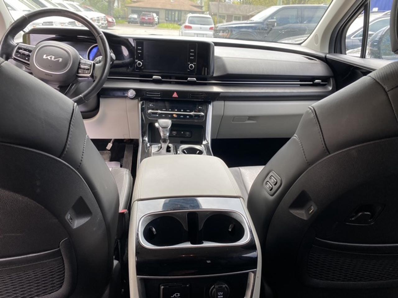 2022 Kia Carnival EX FWD Photo