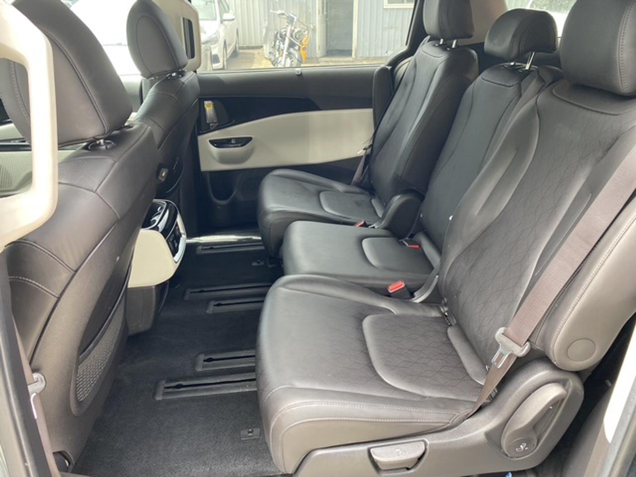 2022 Kia Carnival EX FWD Photo