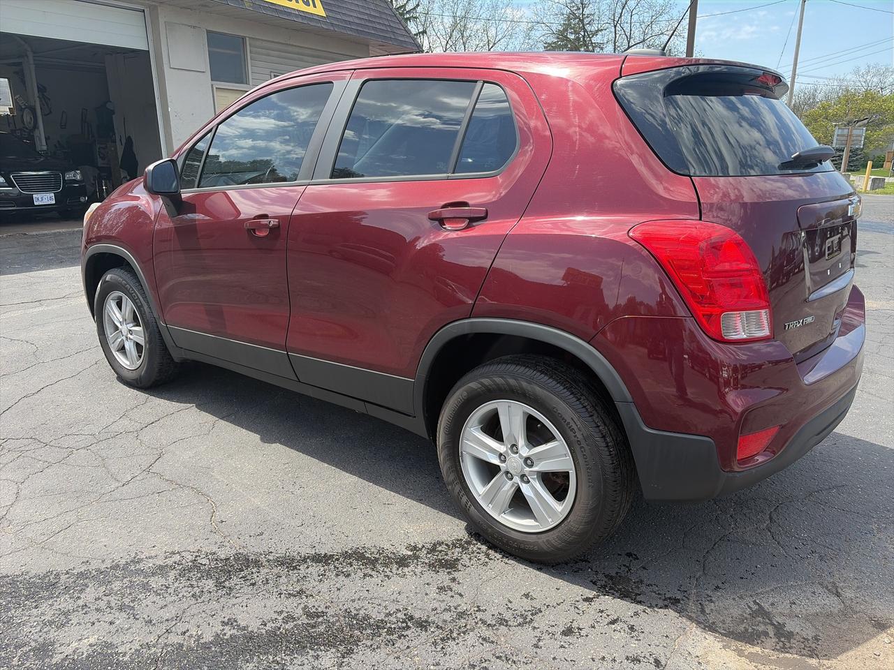 2017 Chevrolet Trax LS-AWD-CLEAN CARFAX Photo