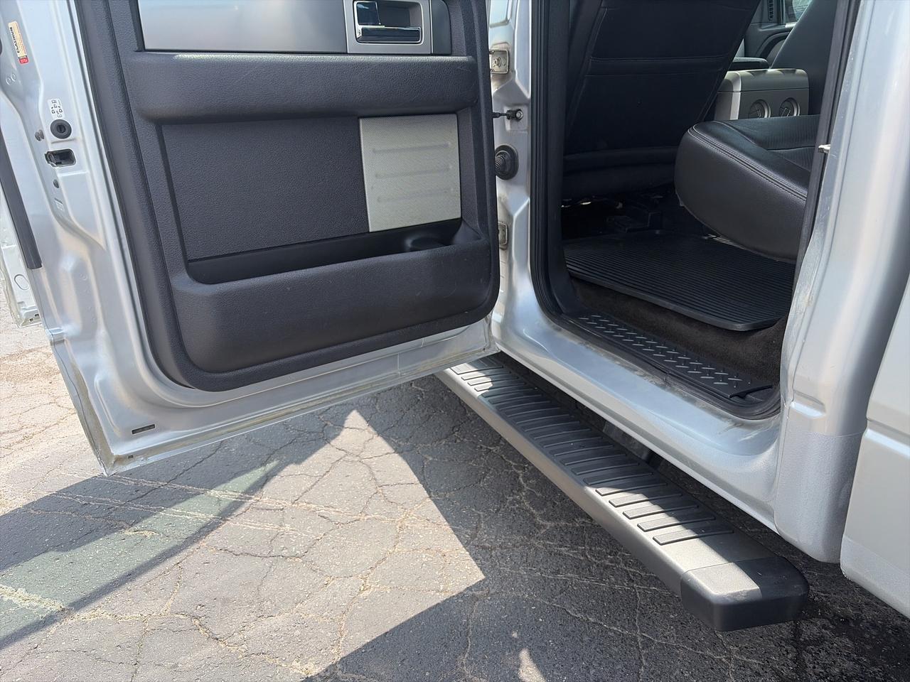 2014 Ford F-150 XLT-4X4-LEATHER-5.0L-V8 Photo