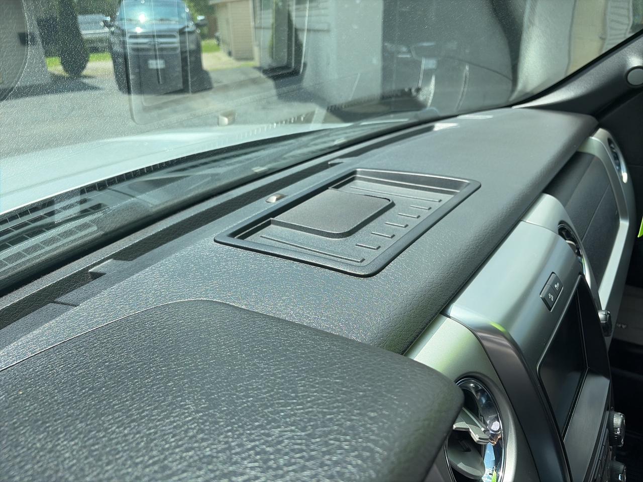 2014 Ford F-150 XLT-4X4-LEATHER-5.0L-V8 Photo