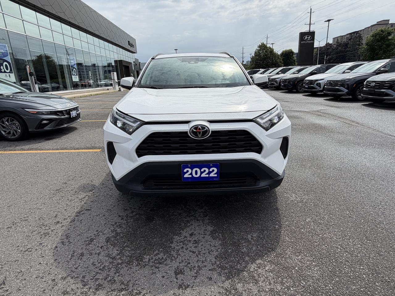 2022 Toyota RAV4 XLE AWD Photo
