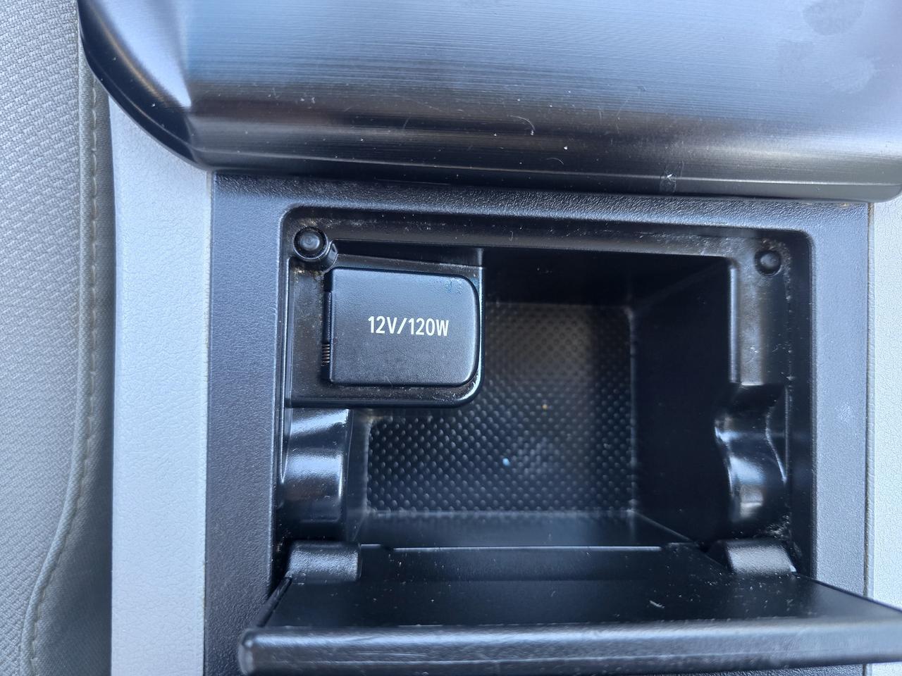 2014 Toyota Camry LE Photo