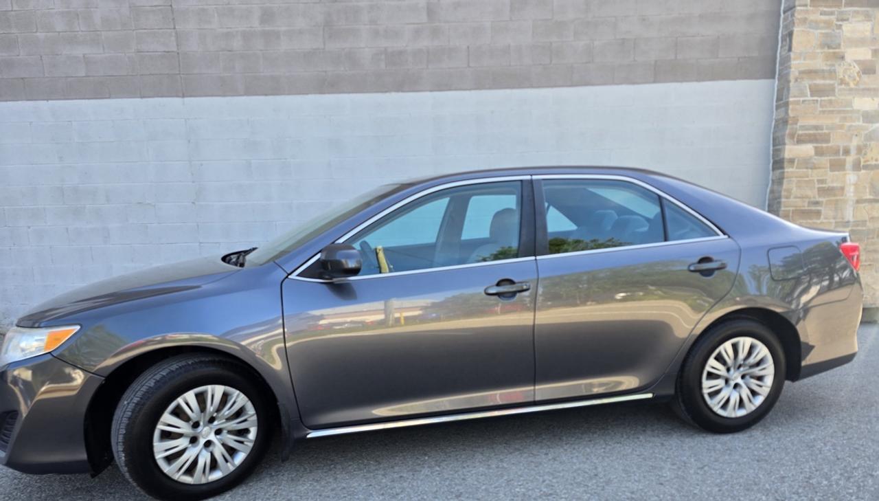 2014 Toyota Camry LE Photo