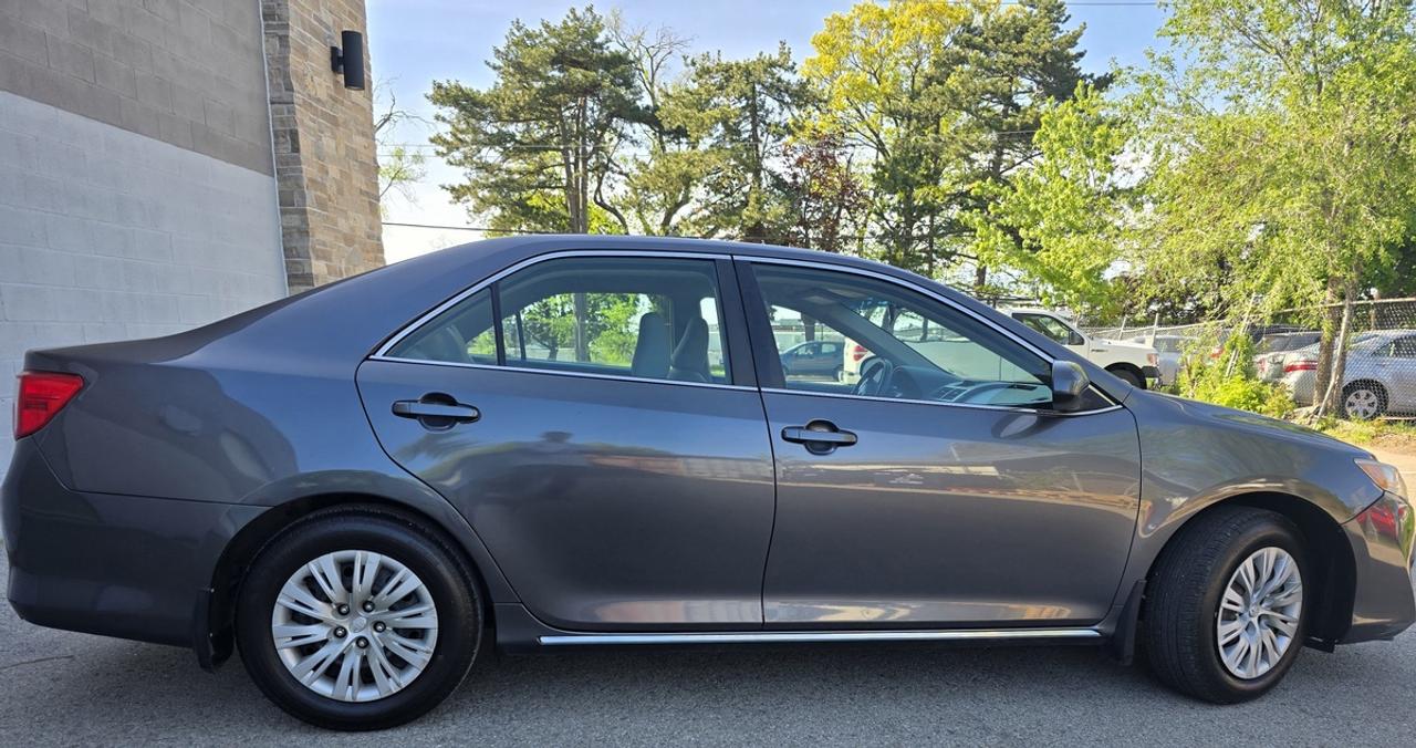 2014 Toyota Camry LE Photo