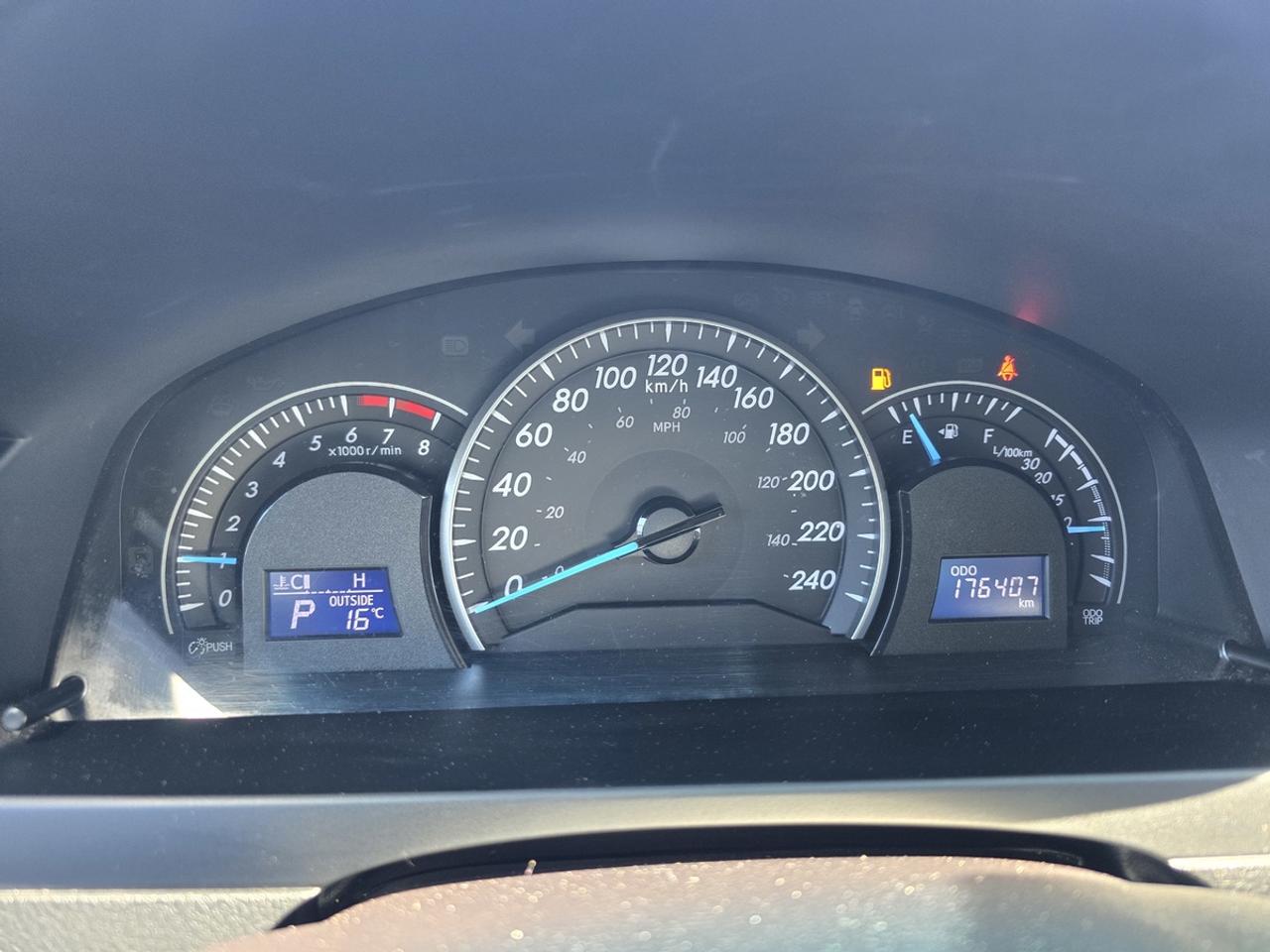 2014 Toyota Camry LE Photo