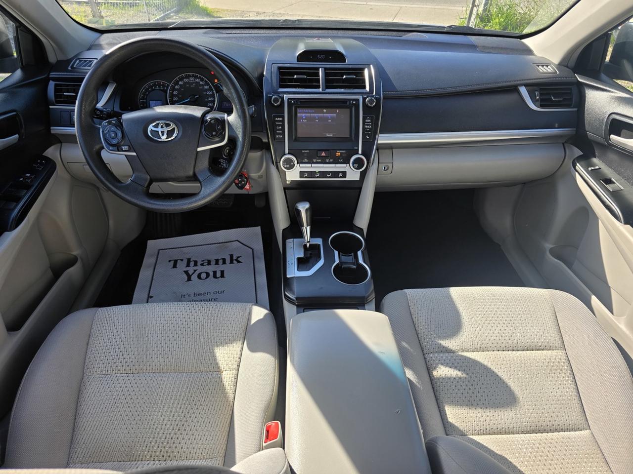 2014 Toyota Camry LE Photo