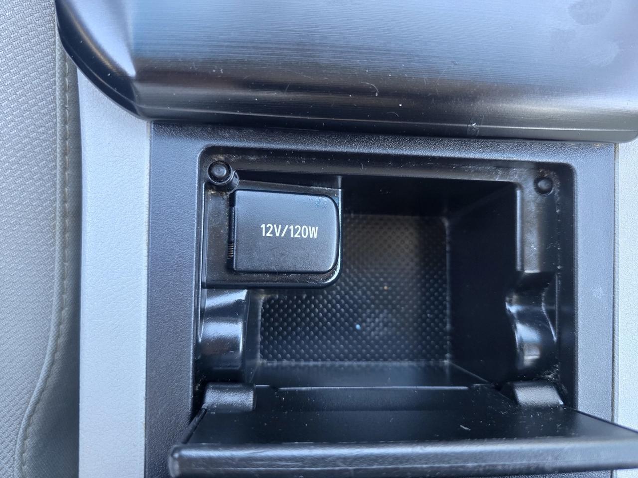 2014 Toyota Camry LE Photo