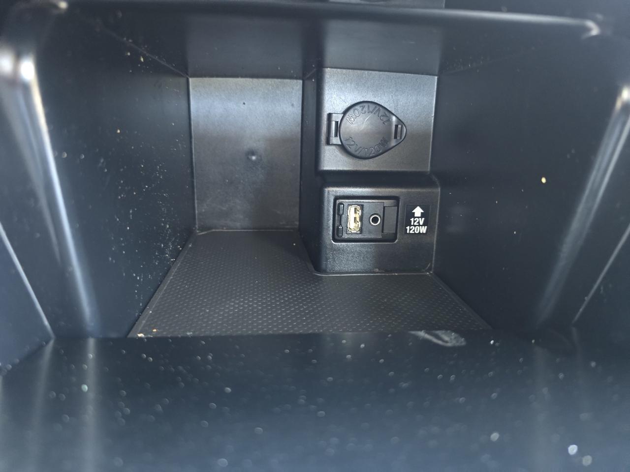 2014 Toyota Camry LE Photo