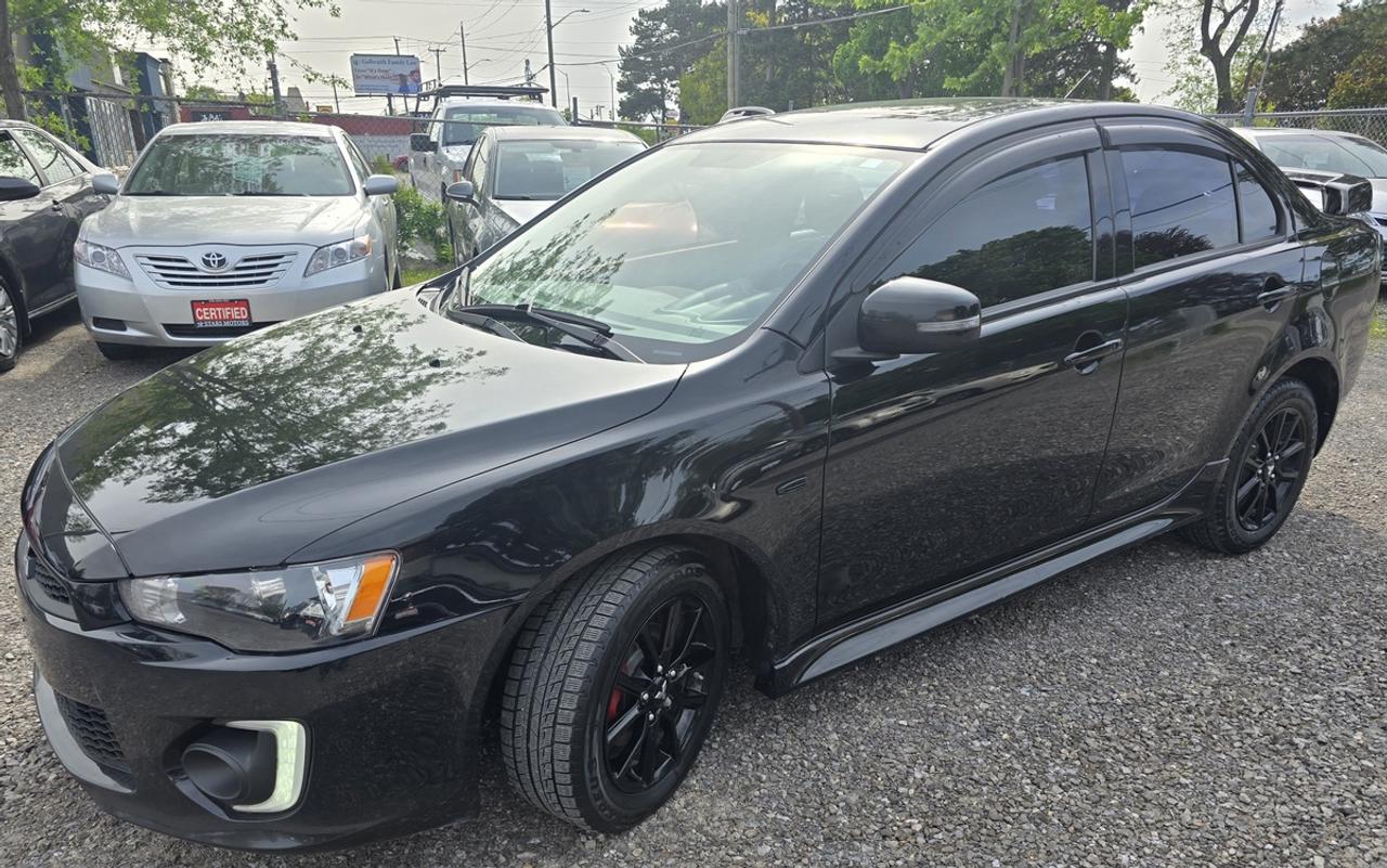 2017 Mitsubishi Lancer ES Photo