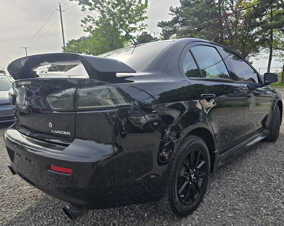2017 Mitsubishi Lancer ES Photo