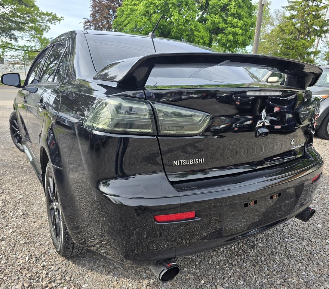 2017 Mitsubishi Lancer ES Photo