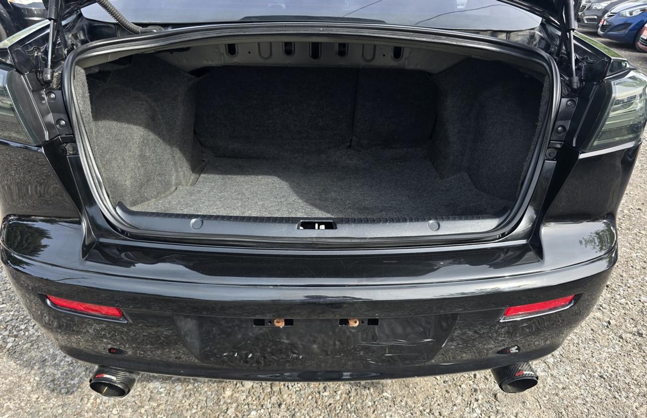 2017 Mitsubishi Lancer ES Photo