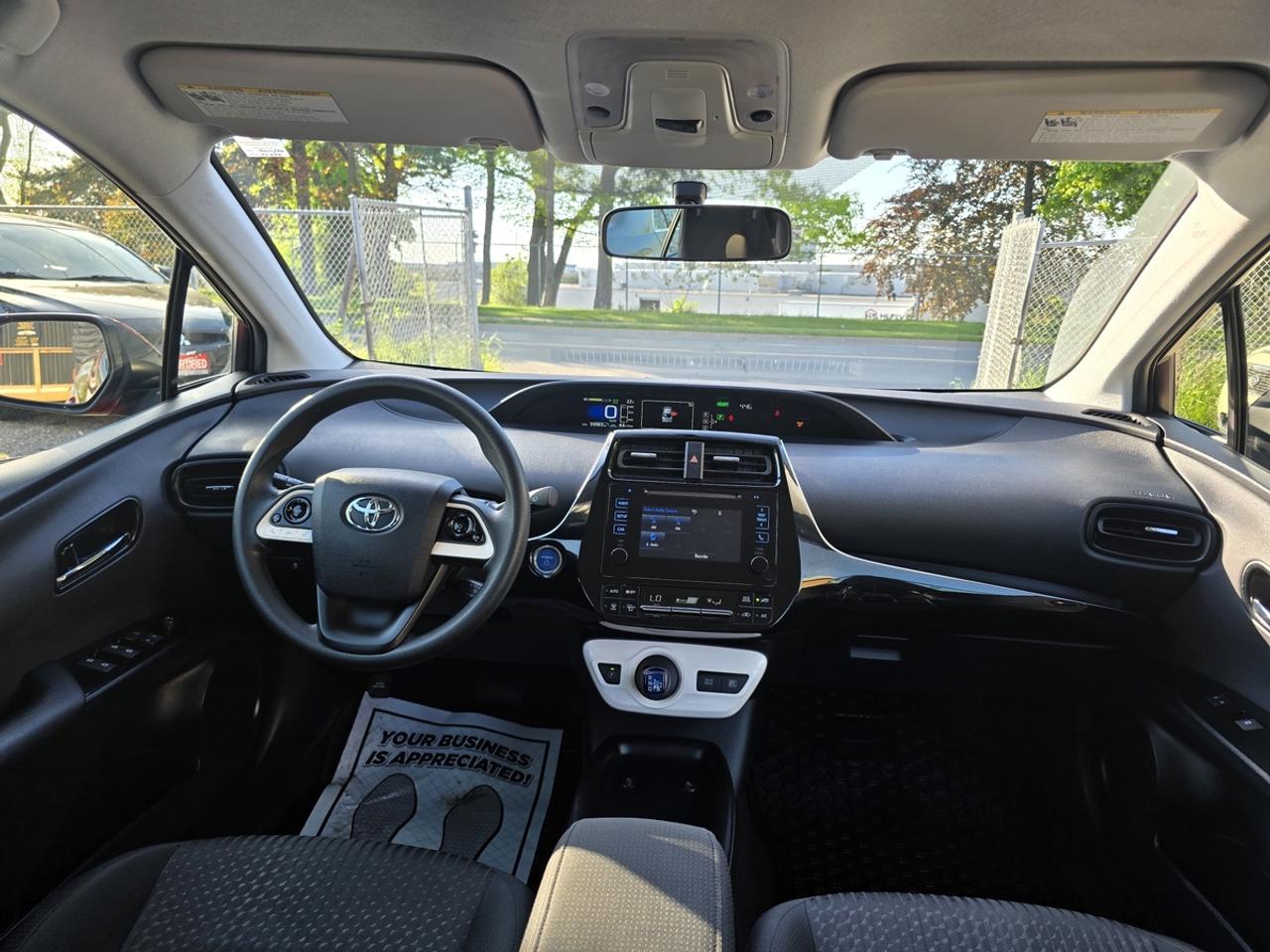2016 Toyota Prius Hybrid Photo