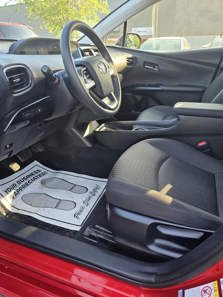 2016 Toyota Prius Hybrid Photo