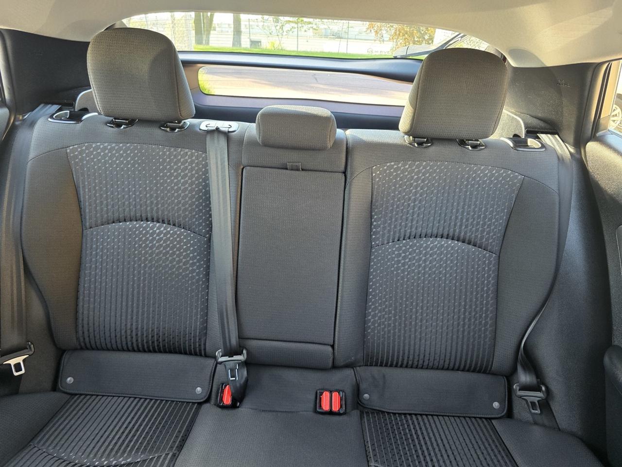 2016 Toyota Prius Hybrid Photo