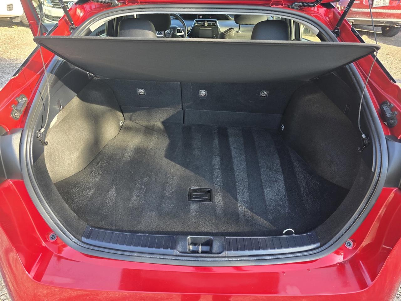 2016 Toyota Prius Hybrid Photo