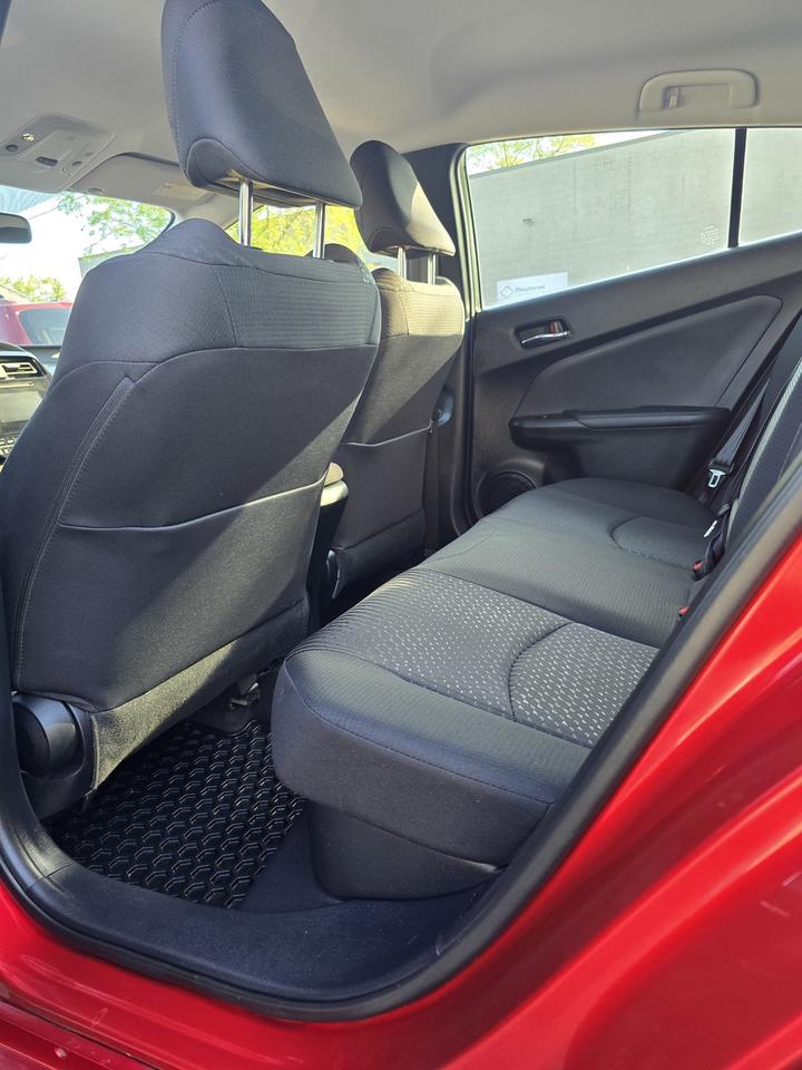 2016 Toyota Prius Hybrid Photo