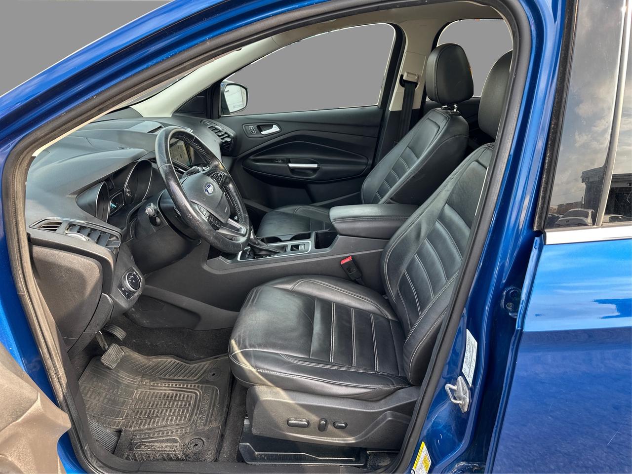 2017 Ford Escape Titanium Photo